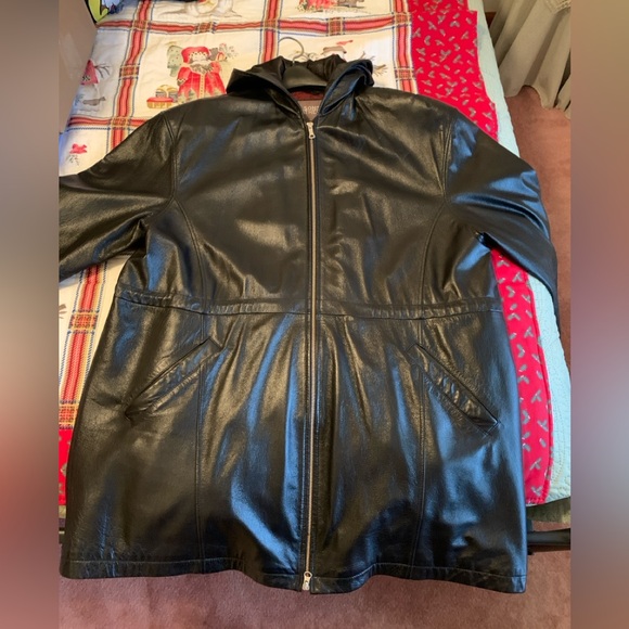 Wilson’s Leather Black Hooded Jacket - Picture 2 of 7
